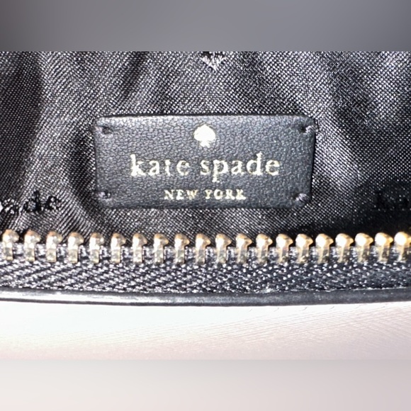 Kate Spade Wristlet - Picture 11 of 11
